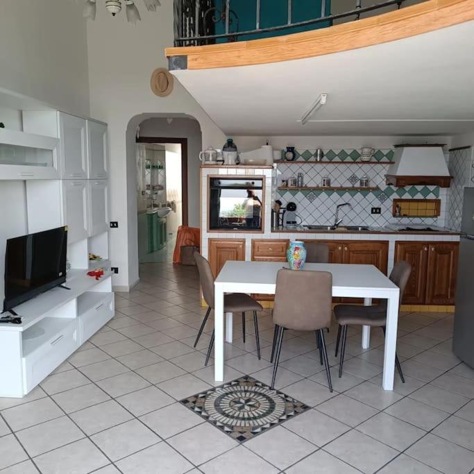 Apartment Corriano-incantevole Casa Con Vista Mare. *